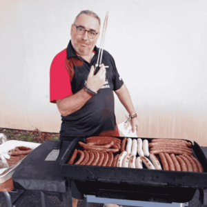 manu et son barbecue